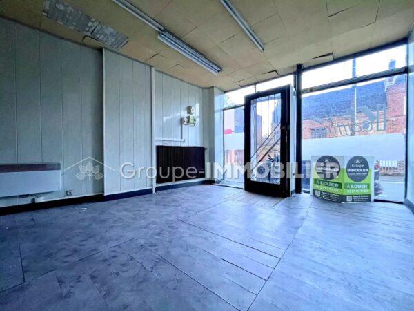 (Ref.18) LOCAL COMMERCIAL DE 20,86 M2 À LOUER - CAUDRY – Image 2