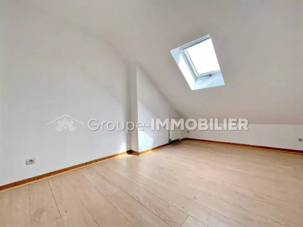 (Ref.23) APPARTEMENT DUPLEX - 3 CHAMBRES - CENTRE VILLE DE SOMAIN – Image 6