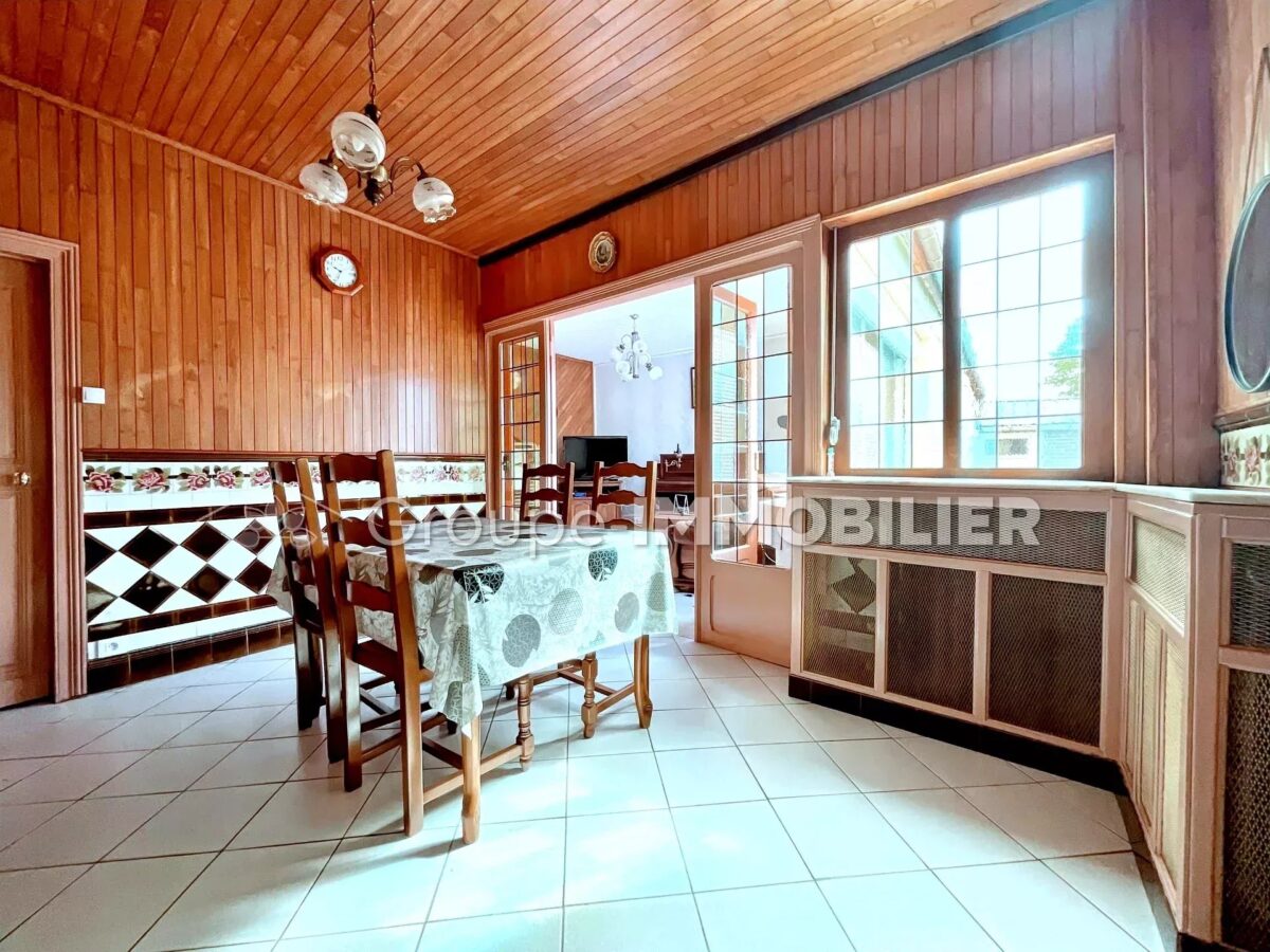 (Ref.441) A Erre : Maison  avec garage et jardin – Image 4