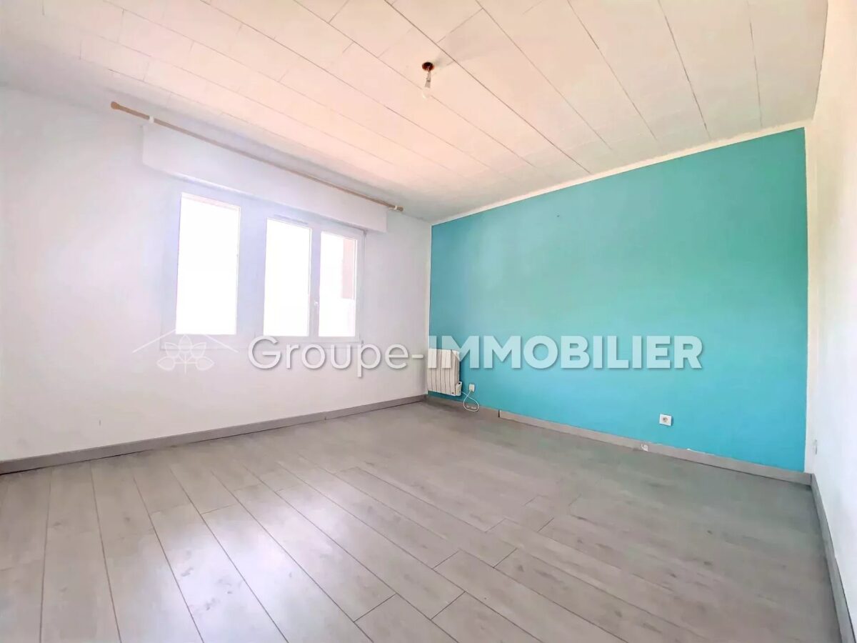 (Ref.434) Ensemble Immobilier Polyvalent de 800 m² avec Fort Potentiel Commercial et Résidentiel – Image 14