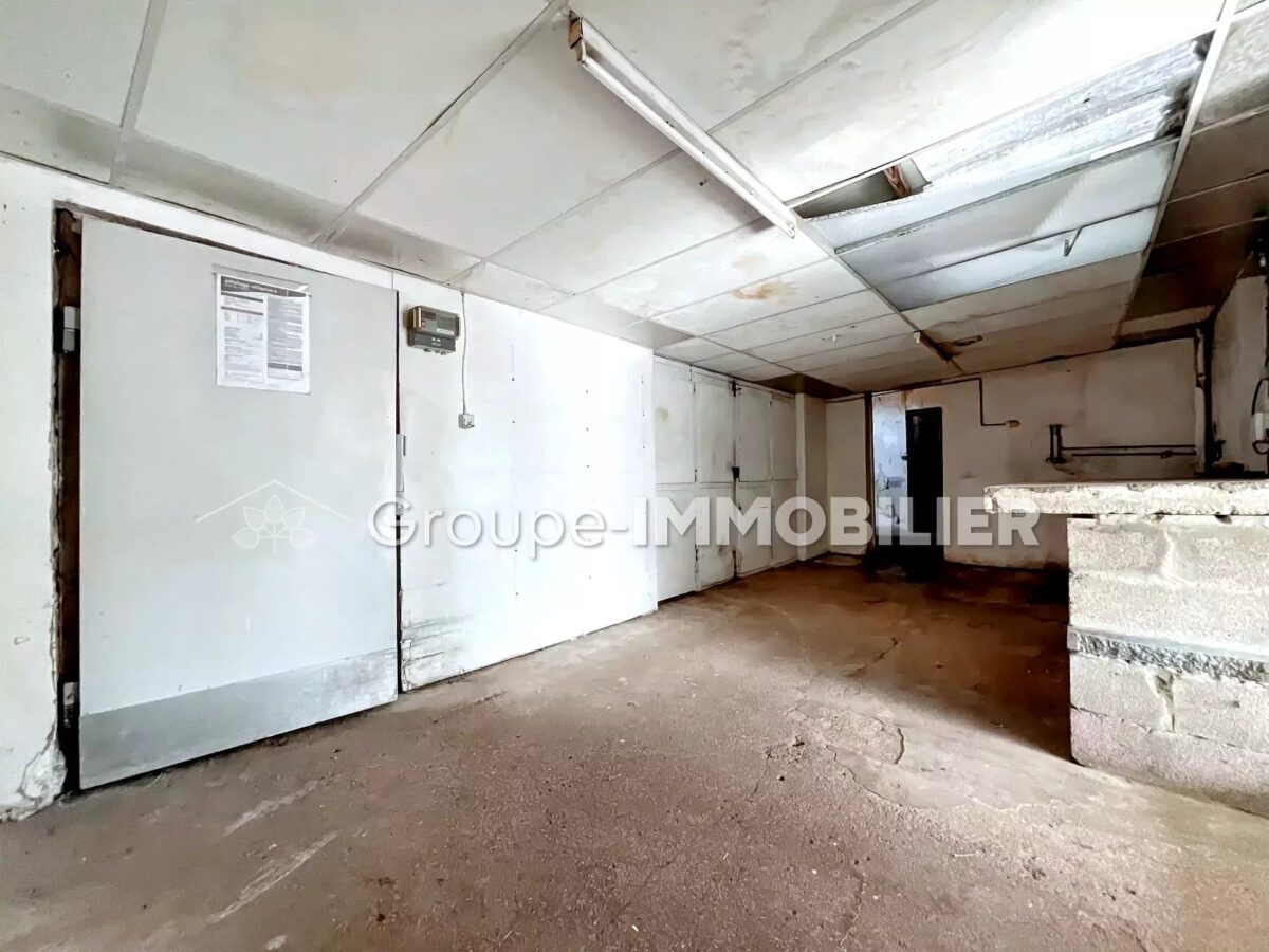 (Ref.433) À vendre – Immeuble à usage commercial au cœur d’Arleux – Image 7