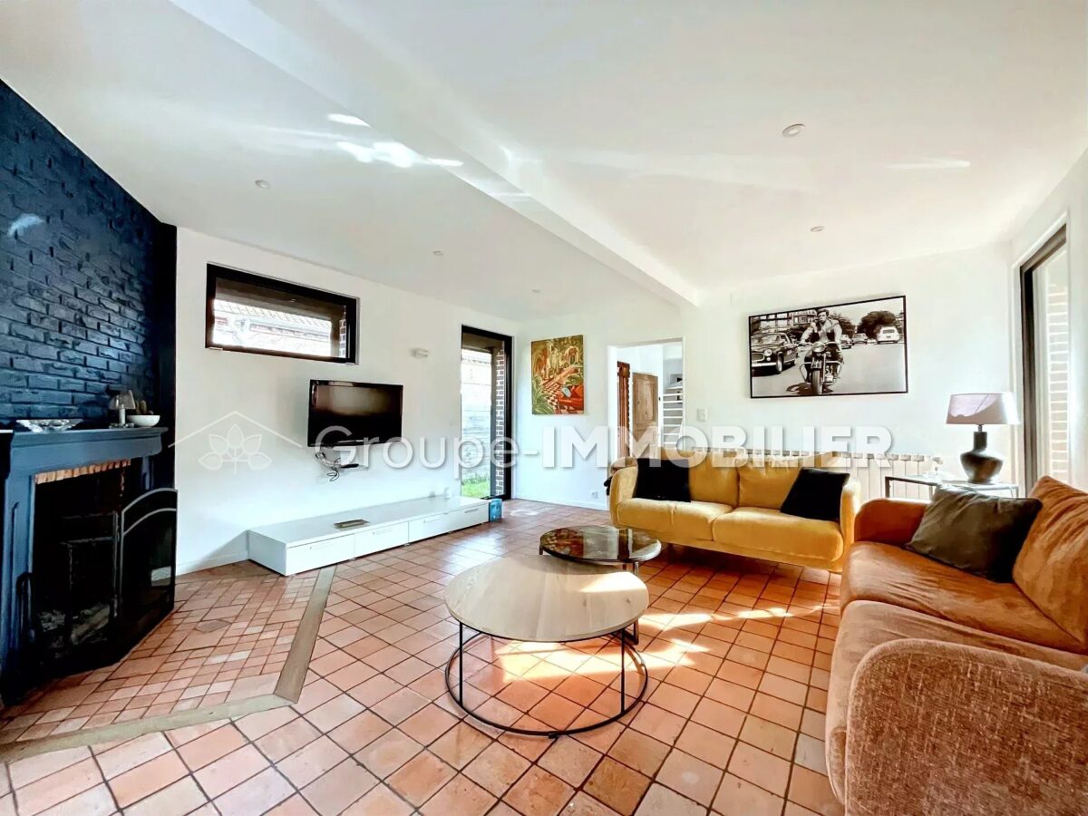 (Ref.429) À vendre : magnifique fermette rénovée de 170 m² habitables, située sur une parcelle arborée de 1 738 m² – Image 2
