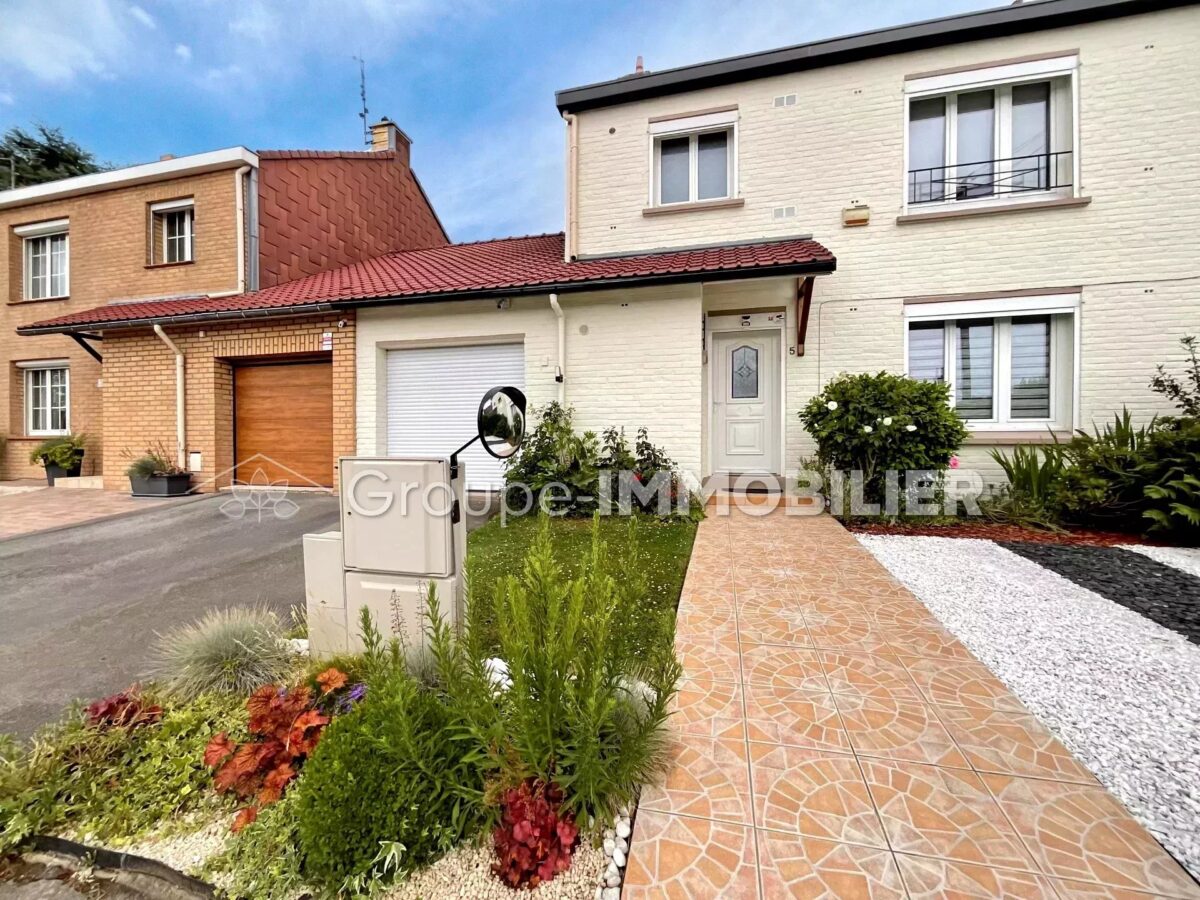 (Ref.462) À découvrir sur Auberchicourt – Maison familiale rénovée avec jardin et garage
