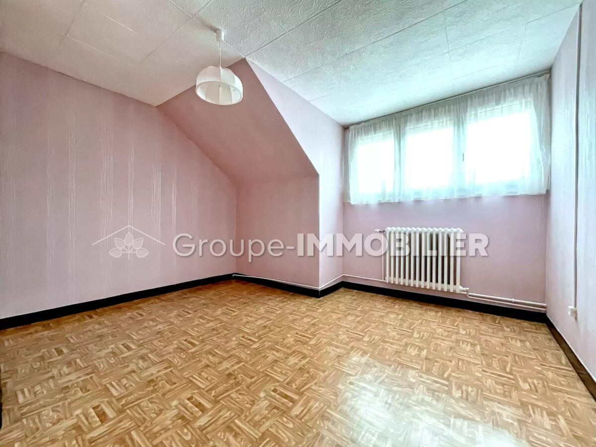(Ref.453) À VENDRE – Maison semi-individuelle avec grand jardin de plus de 1000 m² ! – Image 7