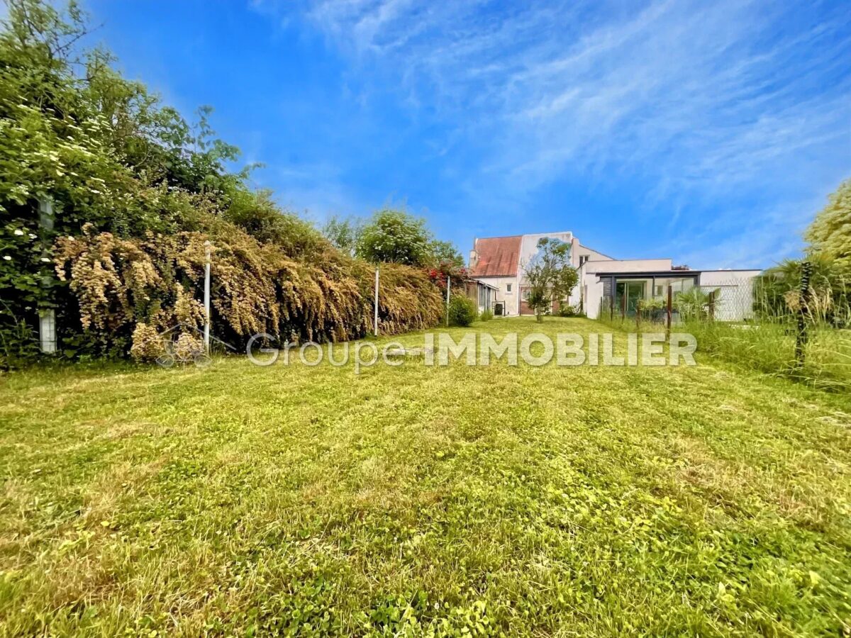 (Ref.453) À VENDRE – Maison semi-individuelle avec grand jardin de plus de 1000 m² ! – Image 9