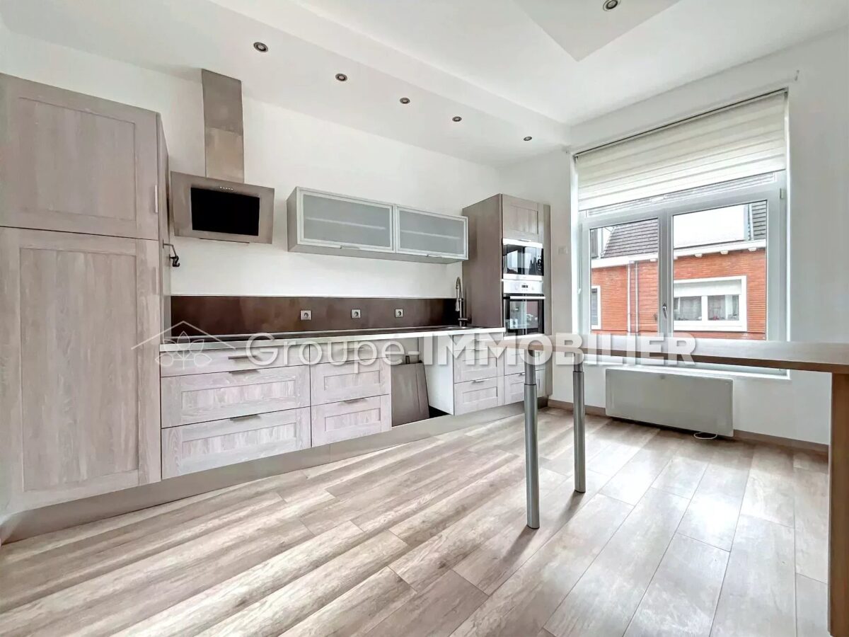 (Ref.489) À vendre sur Somain - Centre-ville– Immeuble avec fort potentiel