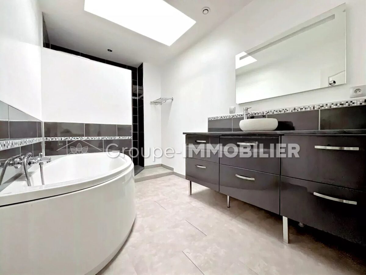 (Ref.489) À vendre sur Somain - Centre-ville– Immeuble avec fort potentiel – Image 9