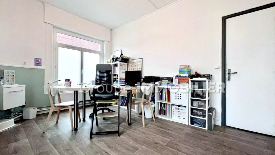 (Ref.30) NOUVEAUTÉ - BUREAU PROFESSIONNEL À LOUER SUR SOMAIN