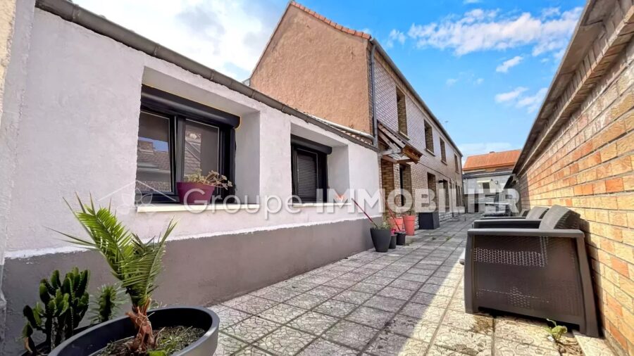 (Ref.478) Maison de 135 m² avec garage, atelier chauffé et stationnement – Douai Frais-Marais