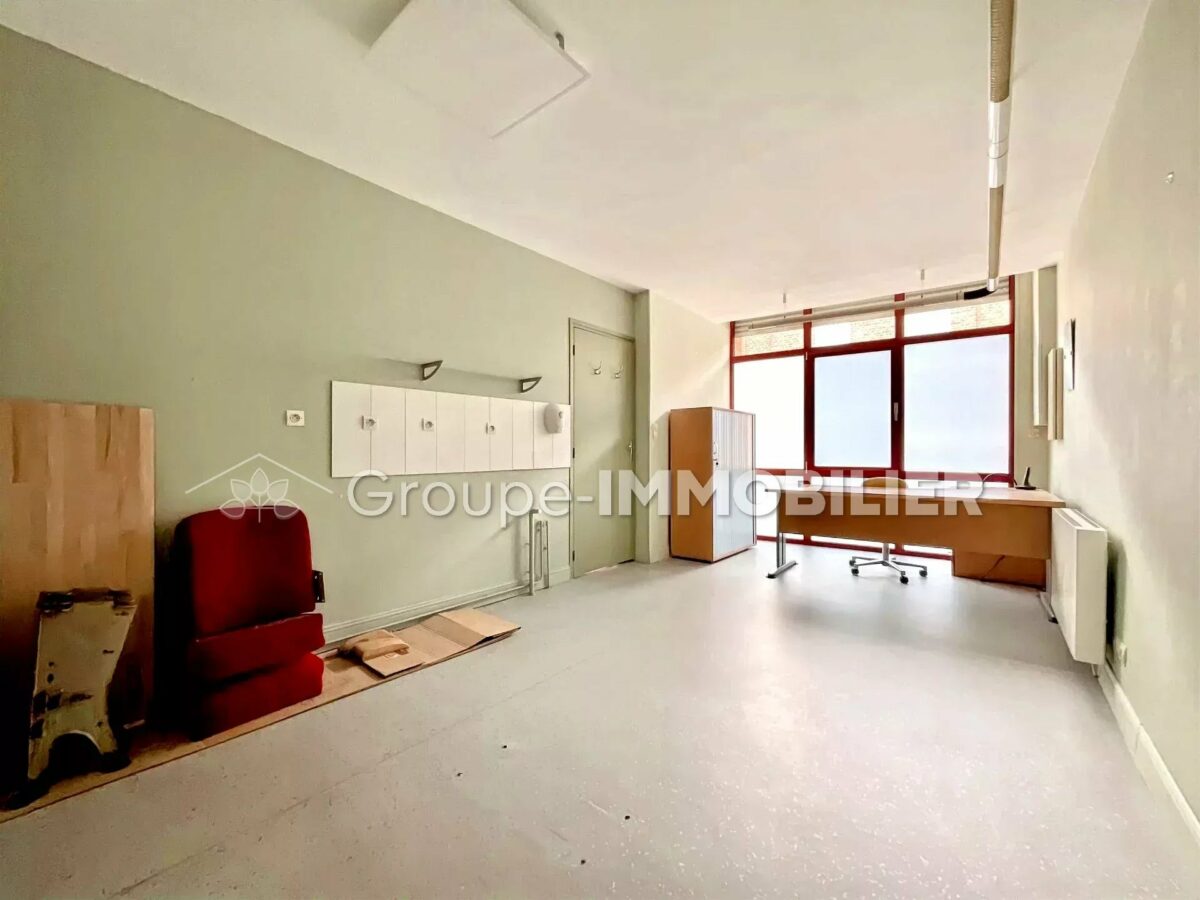 (Ref.504) Ensemble immobilier local commercial + maison à DENAIN – 1 PIÈCES – 50 m² – DENAIN