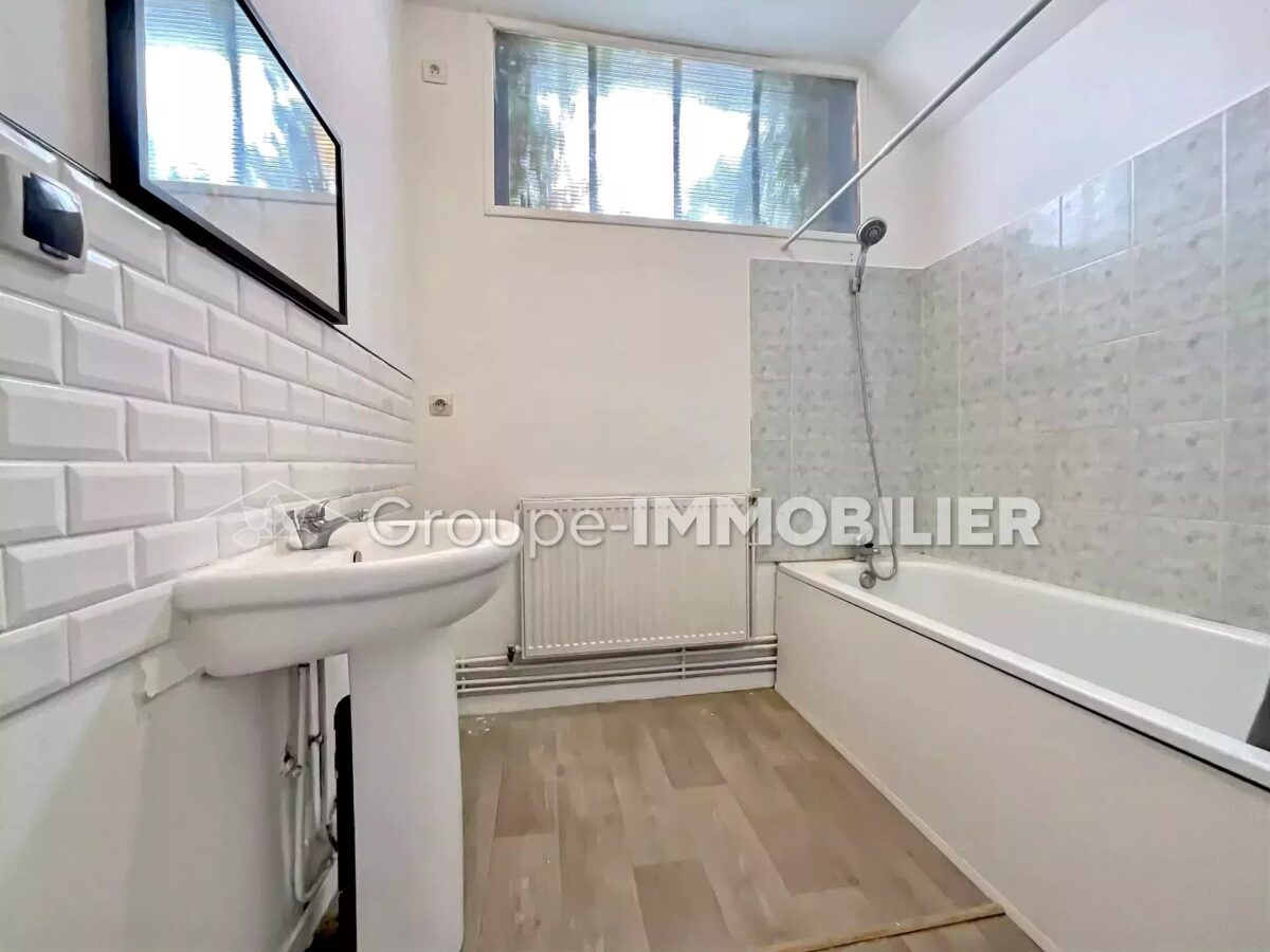 (Ref.28) APPARTEMENT DUPLEX 1ER ÉTAGE - 3 CHAMBRES - CENTRE VILLE DE SOMAIN – Image 7