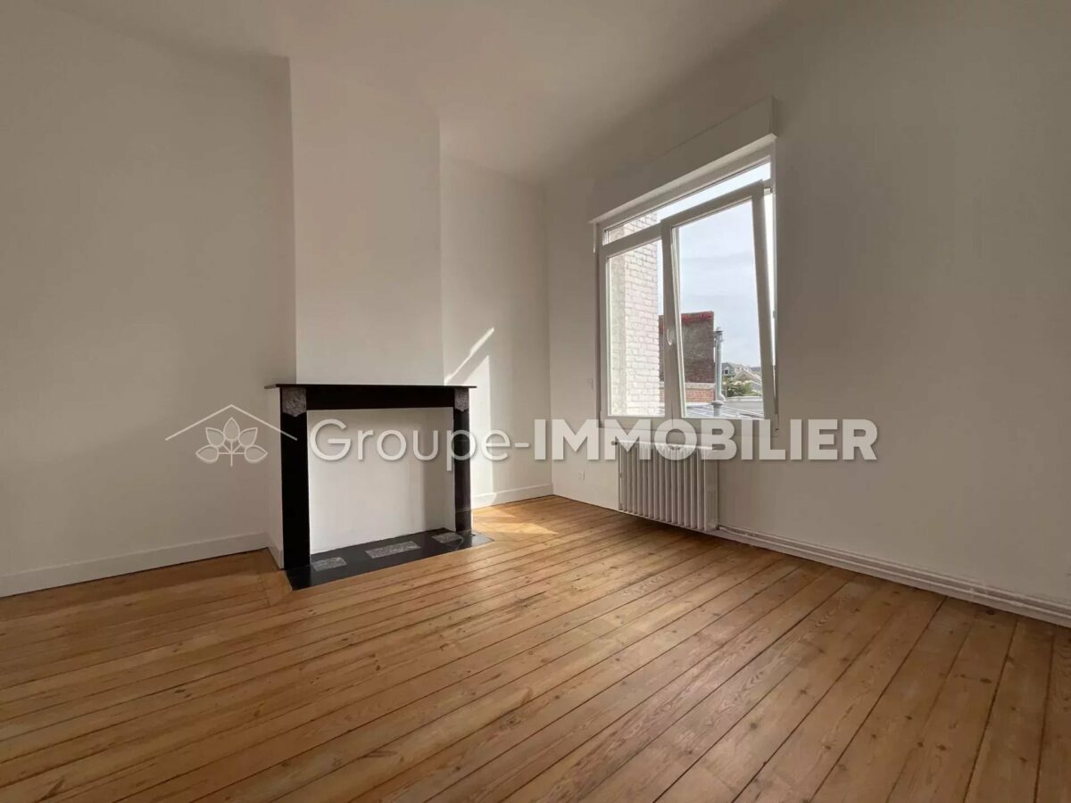 (Ref.514) Maison Bourgeoise Rénovée – Centre-ville de Valenciennes – 5 PIÈCES – 138 m² – VALENCIENNES – Image 9