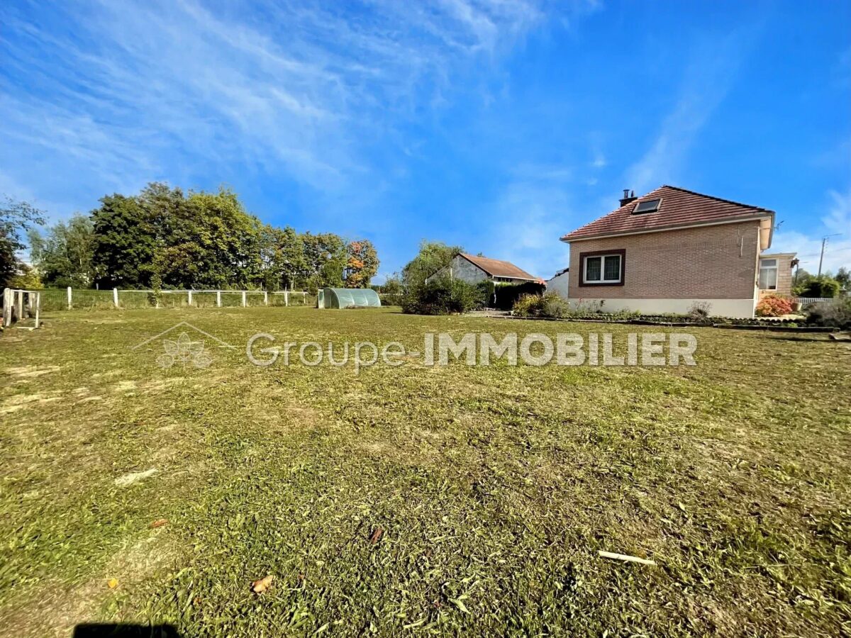 (Ref.511) Maison de plain-pied individuelle à fort potentiel – Beuvry-la-Forêt – 3 PIÈCES – 80 m² – BEUVRY-LA-FORÊT
