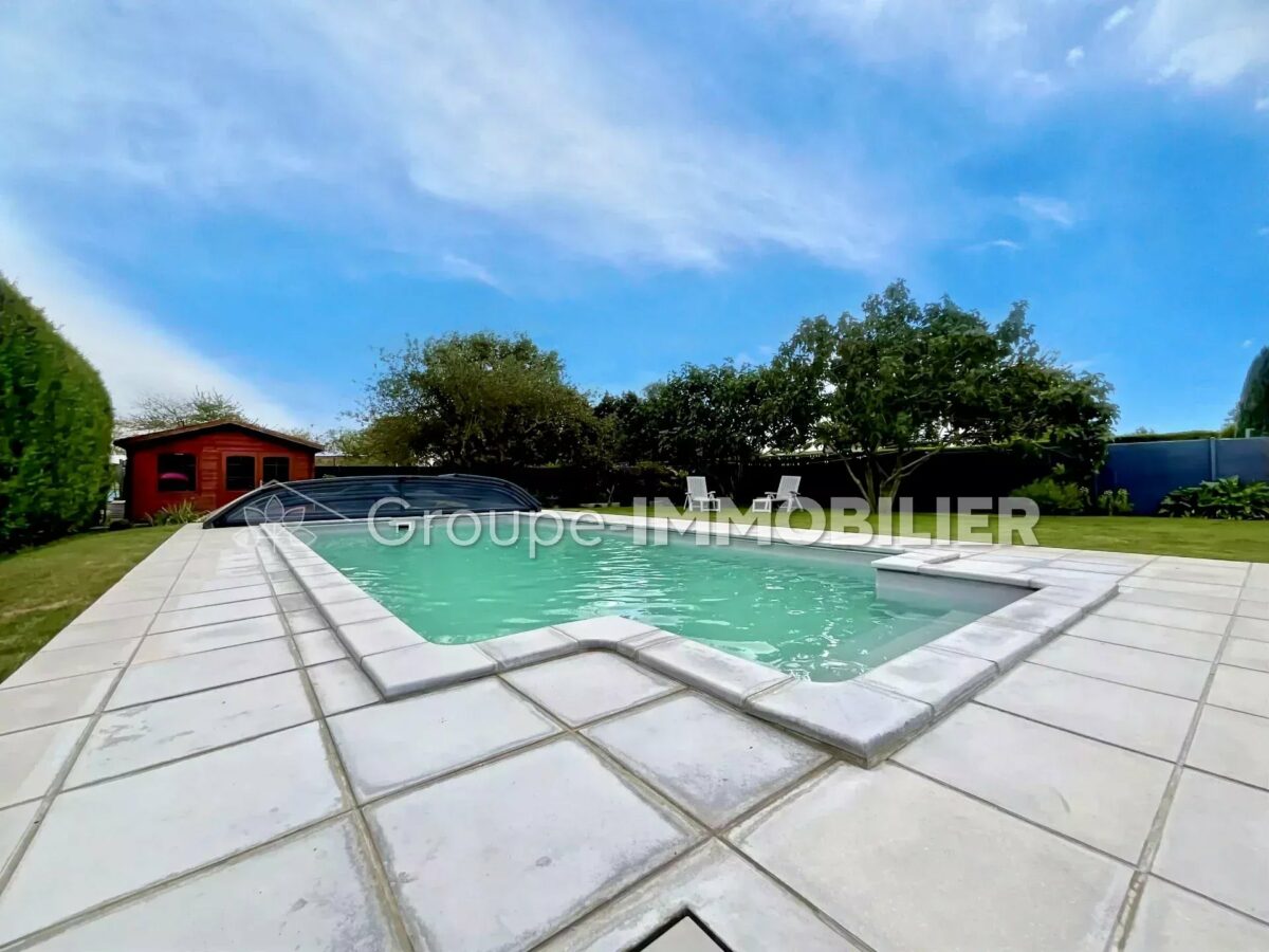 (Ref.484) Pavillon Brique individuel en semi plain-pied avec piscine – 6 PIÈCES – 166 m² – FENAIN – Image 13