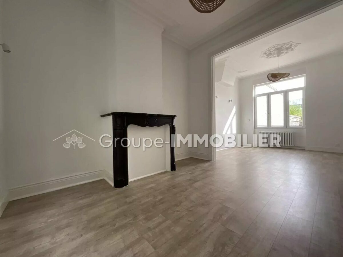(Ref.514) Maison Bourgeoise Rénovée – Centre-ville de Valenciennes – 5 PIÈCES – 138 m² – VALENCIENNES – Image 10