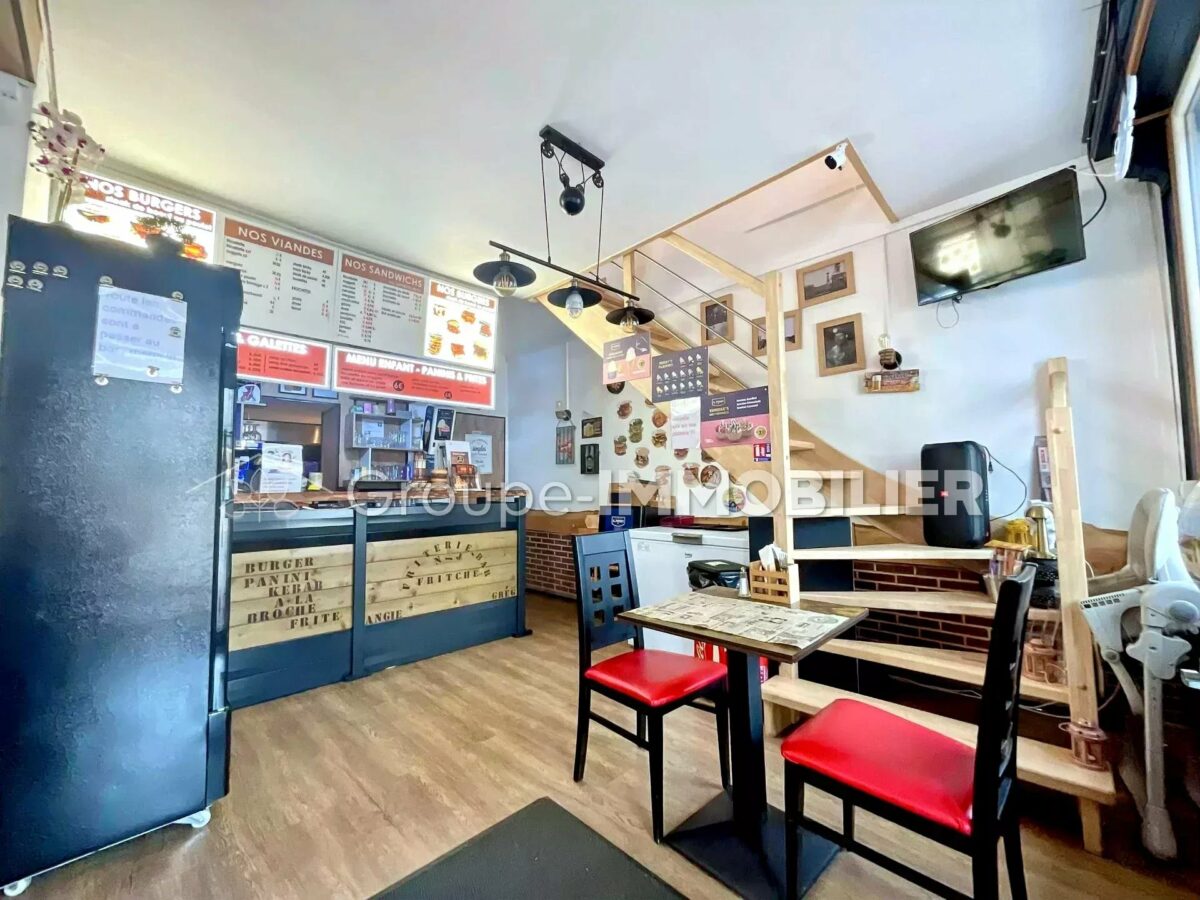 (Ref.526) À VENDRE – MURS COMMERCIAUX ET FOND DE COMMERCE – FRITERIE AVEC LICENCE IV ET TERRASSE – WALLERS – 1 PIÈCES – 114 m² – WALLERS – Image 3