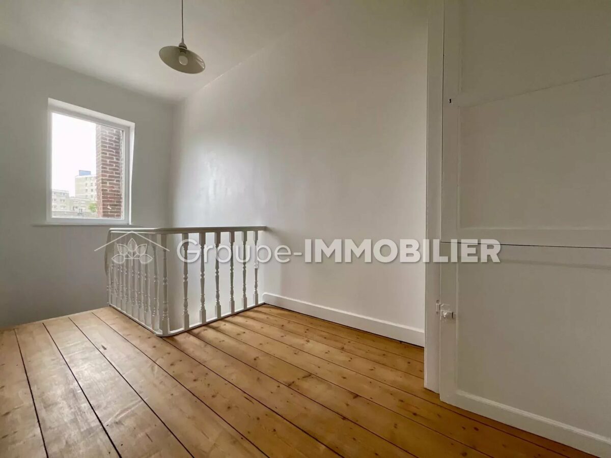 (Ref.514) Maison Bourgeoise Rénovée – Centre-ville de Valenciennes – 5 PIÈCES – 138 m² – VALENCIENNES – Image 8