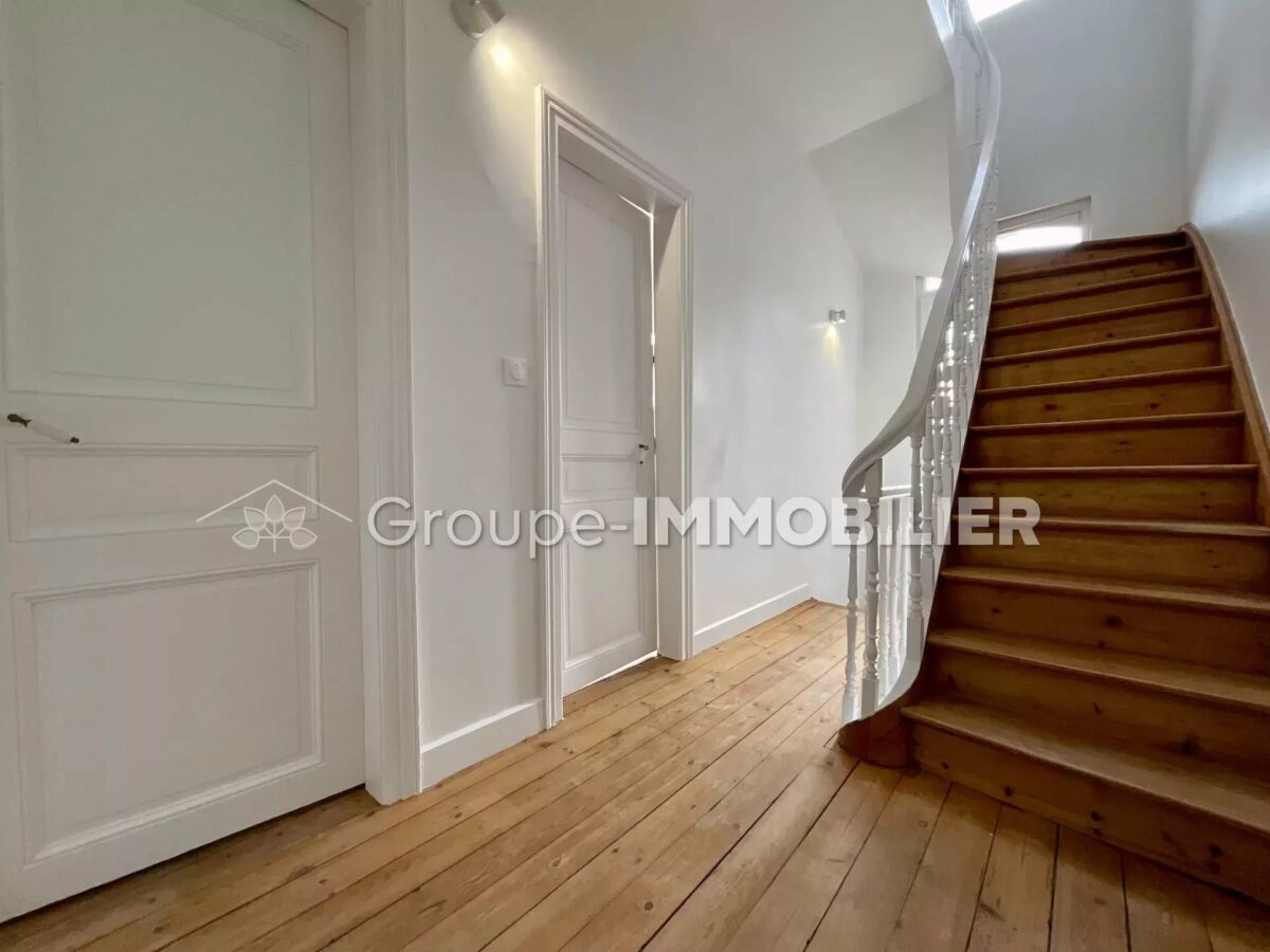 (Ref.514) Maison Bourgeoise Rénovée – Centre-ville de Valenciennes – 5 PIÈCES – 138 m² – VALENCIENNES – Image 7