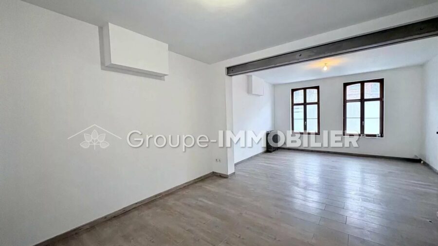(Ref.2) Maison Spacieuse de plus de 170m² Proche de l’Église Saint-Michel à Valenciennes – 5 PIÈCES – 173 m² – VALENCIENNES