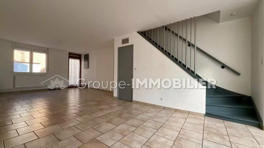 (Ref.555) À louer – Maison avec jardin et dépendance à Somain (59490) – 3 PIÈCES – 80 m² – SOMAIN
